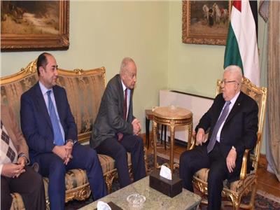  أحمد أبو الغيط الأمين العام لجامعة الدول العربية و الرئيس الفلسطيني محمود عباس