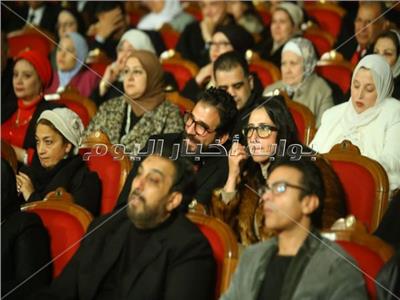 حميد الشاعري ومحمد محي وحنان مطاوع ونجوم اخرين في حفل "ليلة حب" الليلة‎