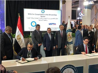 توقيع اتفاقية تفاهم بين وزارة البترول والوكالة الأمريكية للتنمية بحضور السفير