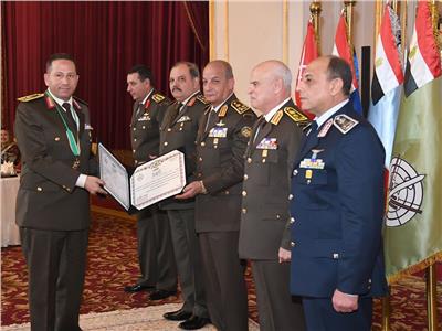 الفريق أول محمد زكى القائد العام للقوات المسلحة وزير الدفاع والإنتاج الحربى