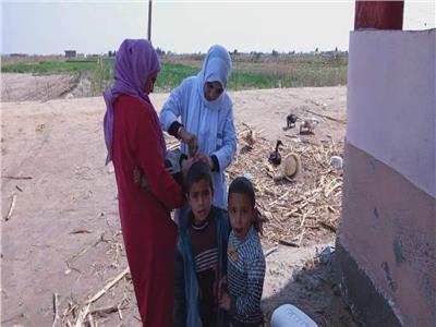 تطعيم الاطفال علي الحدود الادارية مع بورسعيد 