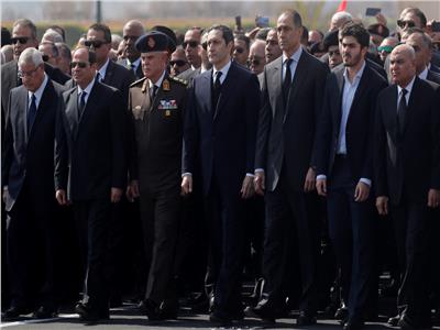 الرئيس عبد الفتاح السيسي خلال جنازة الراحل حسني مبارك