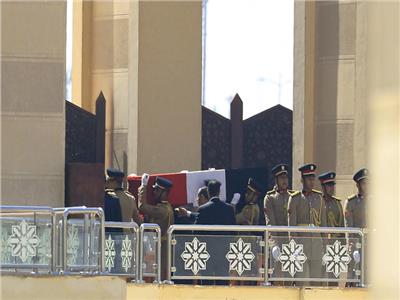 الوداع الأخير لـ«مبارك» في جنازة عسكرية مهيبة