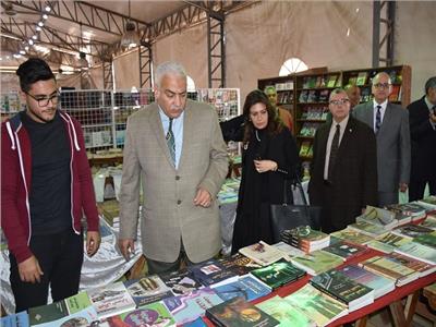 إفتتاح المعرض السنوى للكتاب بجامعة السادات
