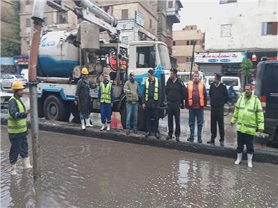 نائب محافظ القاهرة إزاحة جميع تجمعات مياه الأمطار بالشوارع