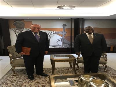  وزير الخارجية يلتقي برئيس الجمهورية الجنوب أفريقي