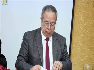الدكتور ياسر محمد زكى استاذ الجراحات جامعة الإسكندرية