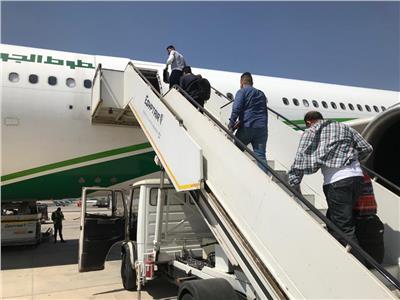عاشر الرحلات الجوية العراقية الاستثنائية تُغادر مطار القاهرة الدولي لإعادة مسافرين عراقيين