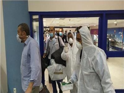 وصول 299 مصريًا قادمين من الرياض إلى فندق الحجر الصحي بمرسى علم 