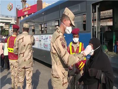 القوات المسلحة تواصل توزيع الماسكات الطبية 
