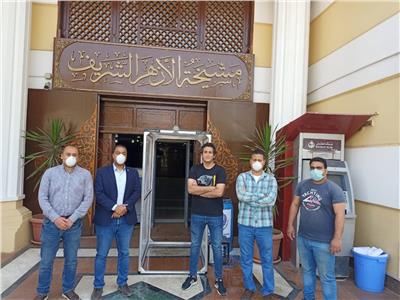 الأكاديمية العربية تهدي 2 كابينة تعقيم للإفتاء والأزهر