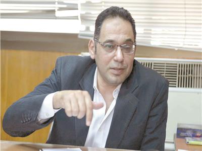د.إيهاب عطية المدير العام للإدارة العامة لمكافحة العدوى بوزارة الصحة