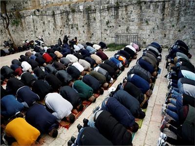  المسلمون في القدس يؤدون صلاة العيد في المسجد الأقصى