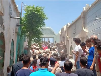 الألاف يشيعون جثمان العقيد "محمد فضل الله" شهيد سيناء فى جنازة شعبية بالمحلة 