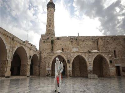 أوقاف غزة تقرر فتح المساجد