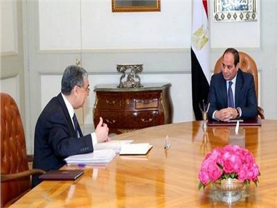 الرئيس عبد الفتاح السيسي ووزير الكهرباء والطاقة 