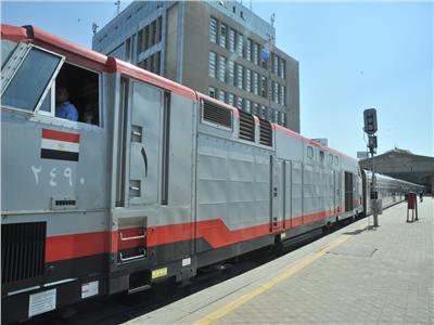 "السكة الحديد" تنقل أمس 363 ألف راكب خلال 701 رحلة 
