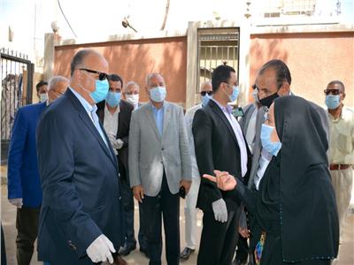 محافظ القاهرة يتفقد مستشفى حميات العباسية
