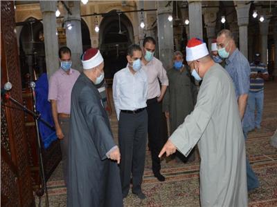 مسئولو محافظة الغربية يتفقدون مسجد البدوي والشيخة صباح بطنطا