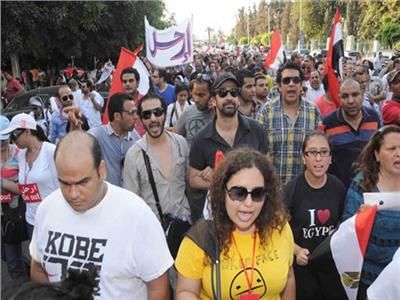 هاني رمزي وكريم عبد العزيز وأحمد حلمي خلال مشاركتهم في ثورة 30 يونيو