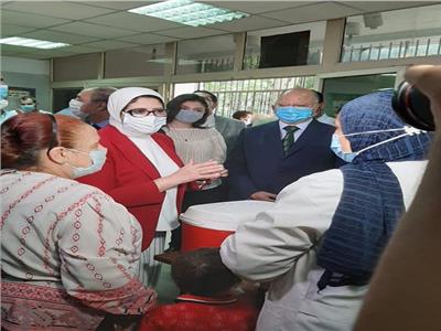 وزيرة الصحة ومحافظ القاهرة يشهدان انطلاق مبادرة التطعيم ضد شلل الأطفال بوابة أخبار اليوم الإلكترونية