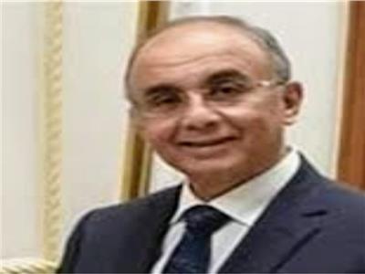 الدكتور عثمان شعلان رئيس الجامعة