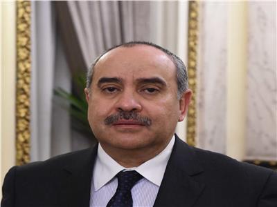  الطيّار محمد منار عنبه وزير الطيران المدني