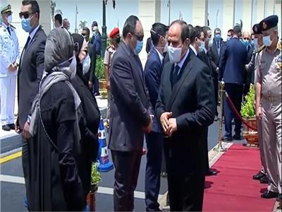 الرئيس السيسي يقدم العزاء لأسرة الفريق العصار من مسجد المشير طنطاوي