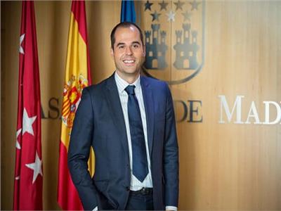  نائب الرئيس الإقليمي لمدريد 