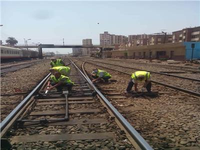  "السكة الحديد" تجري صيانة لتحاويل الإشارات أول أيام عيد الأضحى