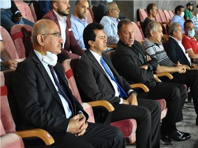 وزير الرياضة يشهد مباراة الأهلي وانبي