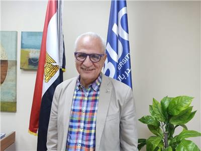  الدكتور حسين محمود، عميد كلية اللغات والترجمة بجامعة بدر فى القاهرة