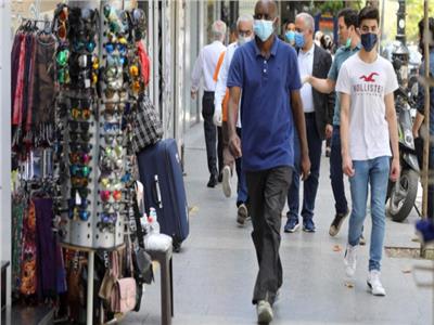 تجار لبنان يرفضون اقتصار الإغلاق العام لمنع تفشي كورونا على القطاع التجاري