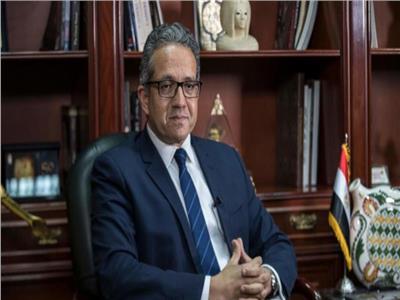 وزير السياحة و الاثار د. خالد العناني 