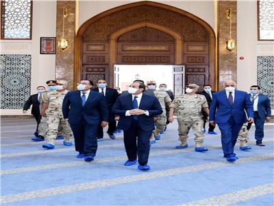 الرئيس السيسي يتفقد مسجد عبد المنعم رياض بالإسكندرية