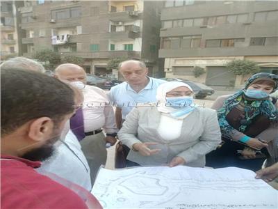نائبة محافظ القاهرة تتابع أعمال تطوير شارع محمد علي الأثري بالخليفة