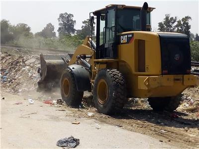 رفع القمامة والمخلفات وصيانة الكهرباء بمركز ومدينة أبوصوير بالإسماعيلية