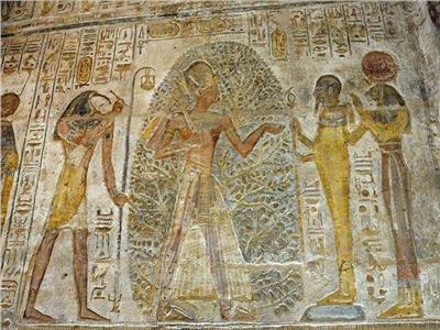 التقويم المصري القديم منقوش على جدران القدماء 