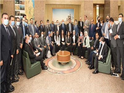 - وزير الري يلتقي أعضاء تنسيقية شباب الأحزاب والسياسيين