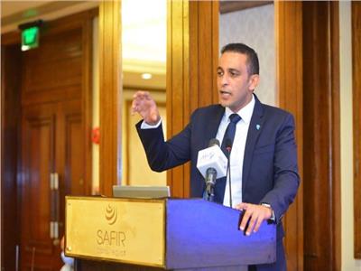  رئيس الجمعية المصرية لمنظار عنق الرحم وجراح الأورام النسائية د.محمد العزب