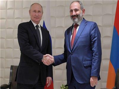 الرئيس الروسي فلاديمير بوتين ورئيس وزراء أرمينيا نيكول باشينيان