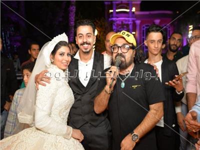 صور| أبو الليف ووفاء سالم ورامي وحيد يحتفلون بزفاف «محمود وأميرة»