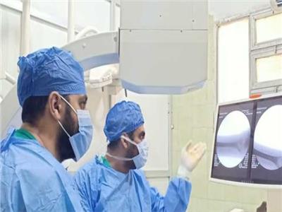 الدكتور هشام عزام، دكتور جراحة العظام بالقصر العيني