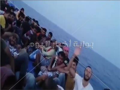 مشهد من الفيديو لمركب الهجرة غير الشرعية