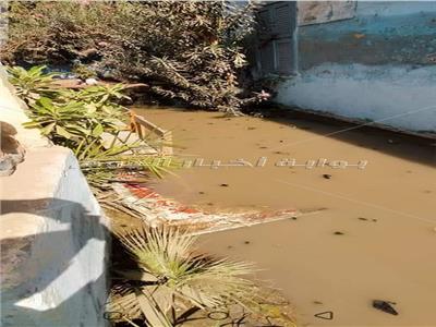 انهيار سور مدرسة اعدادية مهنية وغرقها بالمياه