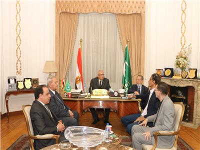 اجتماع المستشار بهاء الدين أبو شقة مع قيادات حزب الوفد