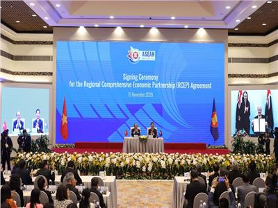 قادة شرق آسيا يوقعون اتفاقية الشراكة الاقتصادية الإقليمية الشاملة