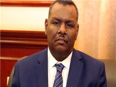  عباس مدني وزير الصناعة والتجارة السوداني