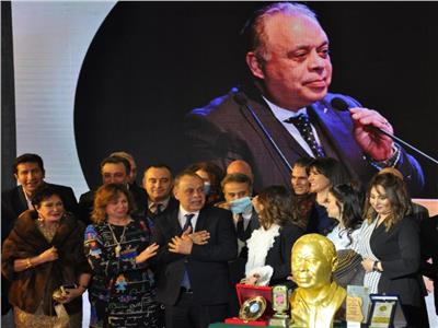 المركز الثقافي الروسي يحتفي بأشرف زكي