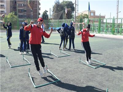 جامعة سوهاج تنظم معسكر رياضي للفتيات لمناهضة العنف ضد المرأة 